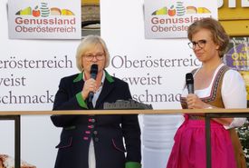 Obfrau 3. LT-Präs. Gerda Weichsler-Hauer und die Moderatorin der Eröffnungsfeier - Fotocredit: Aigner/RMOÖ